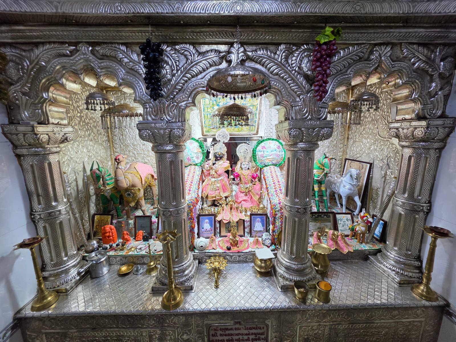 શ્રી દ્વારકાધીશ રામદેવ પીર મંદિર
